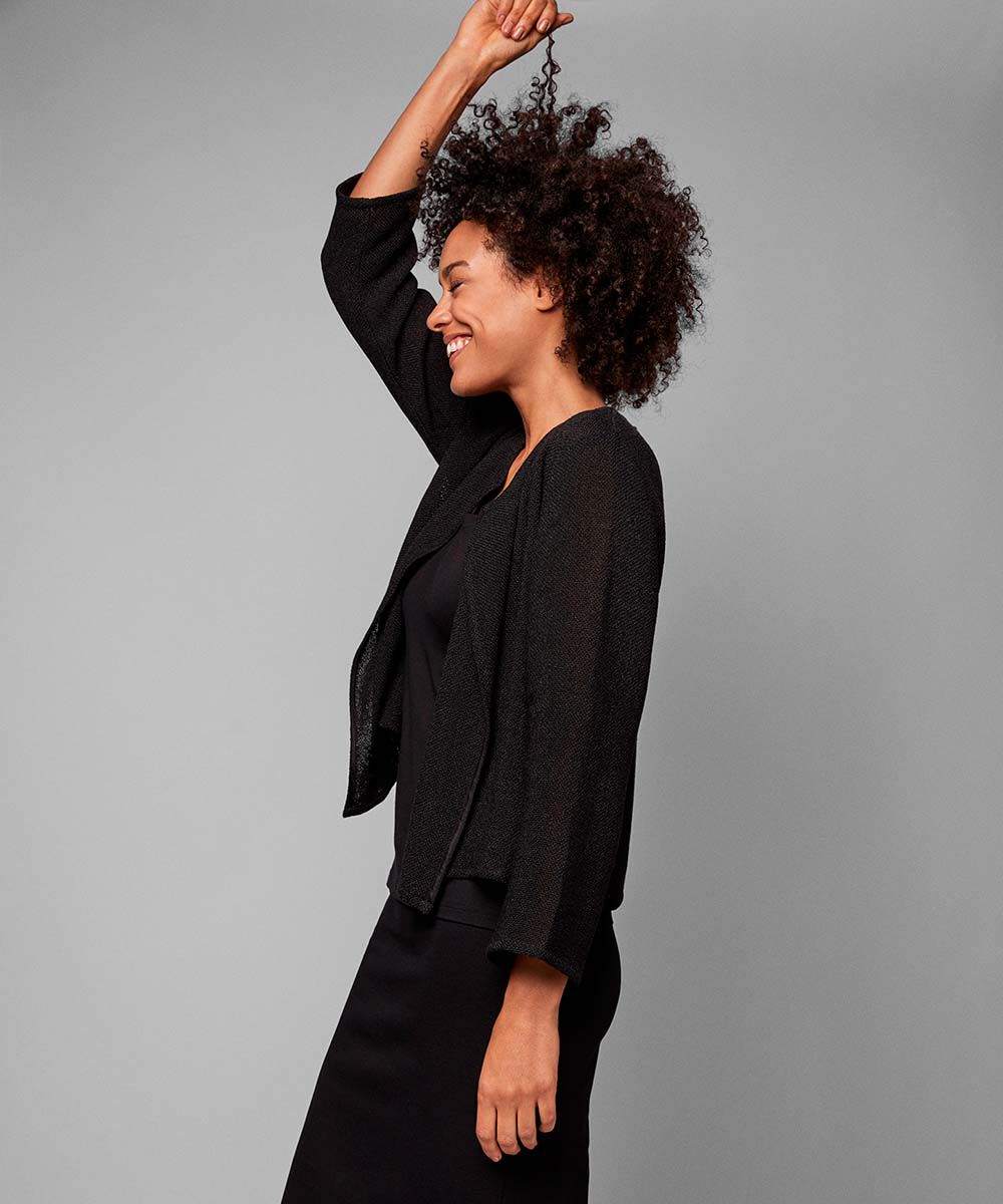 Julitta Jacka, Black