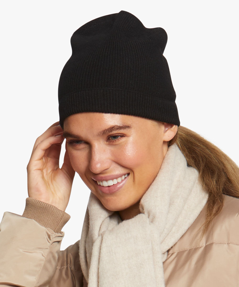 ALDA HATT, Black