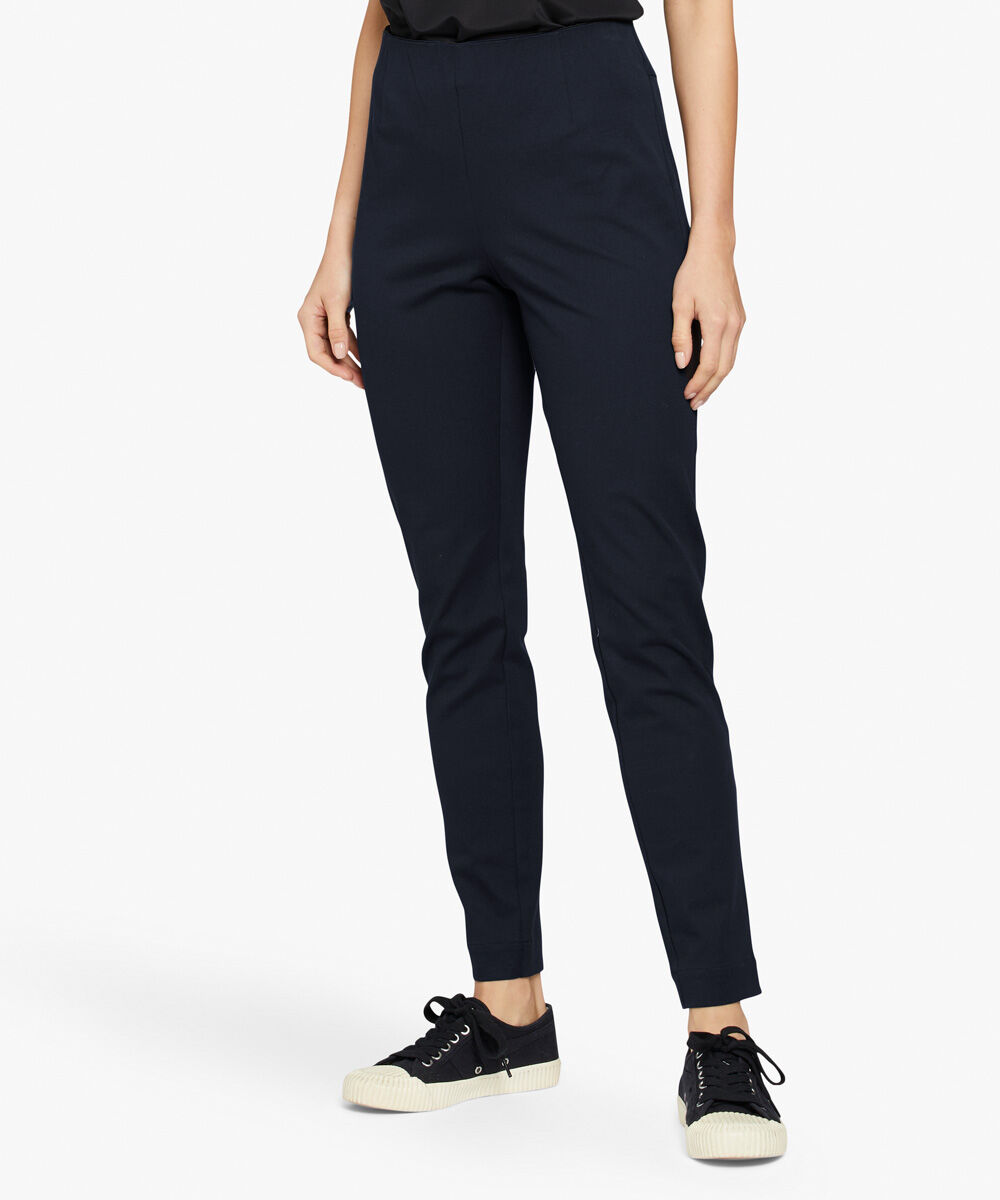 Poppy Byxa, Navy