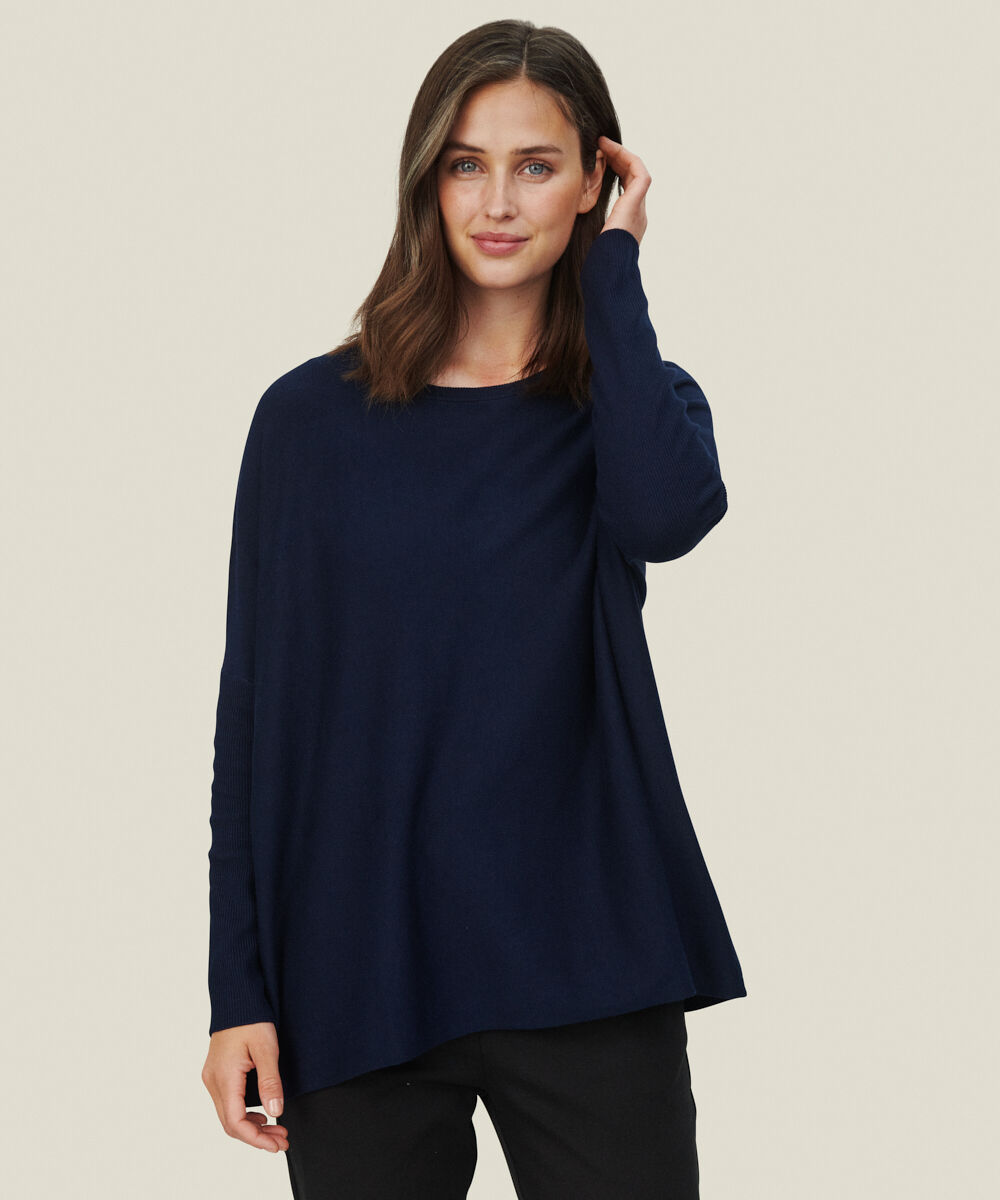 Fanasi Topp, Navy
