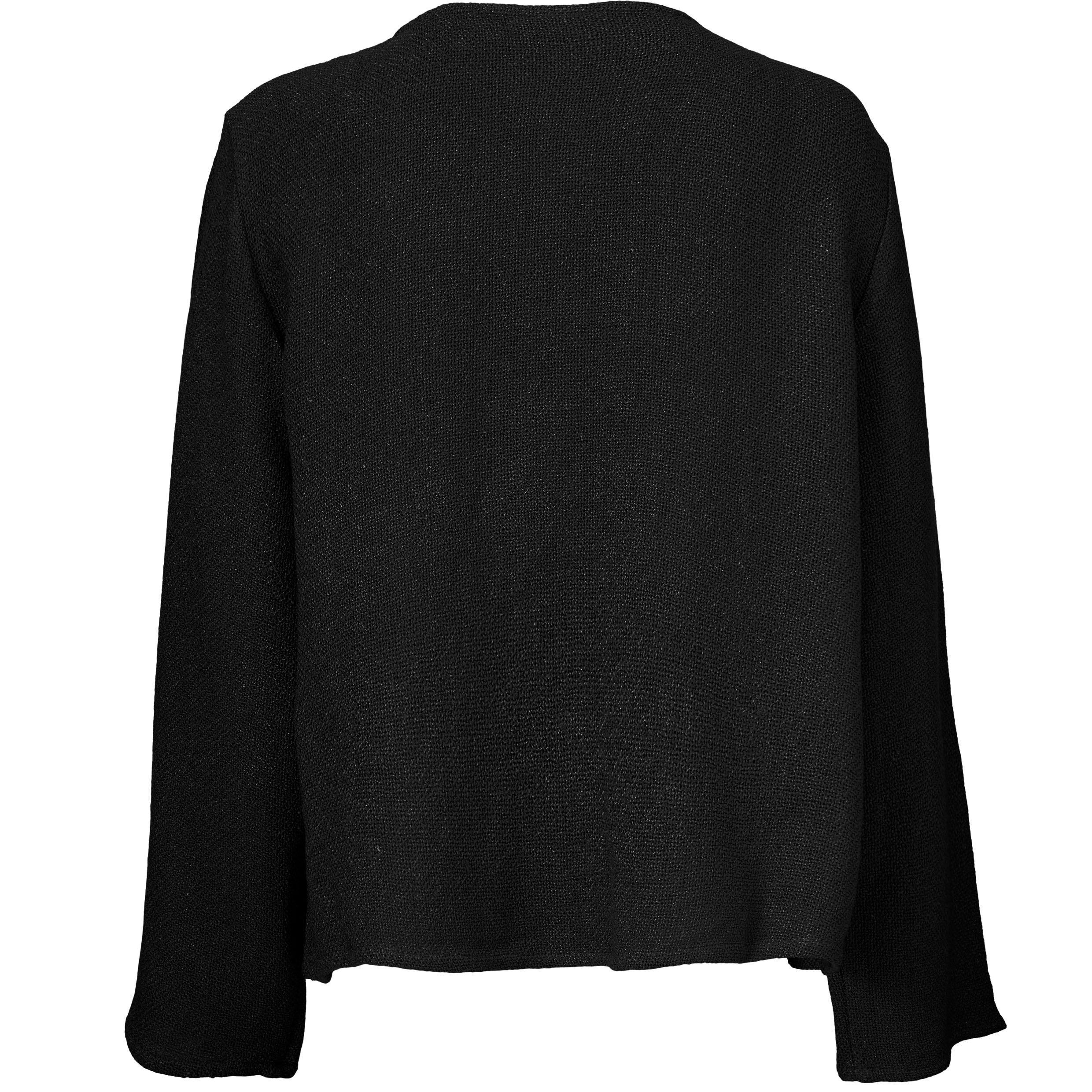 Julitta Jacka, Black